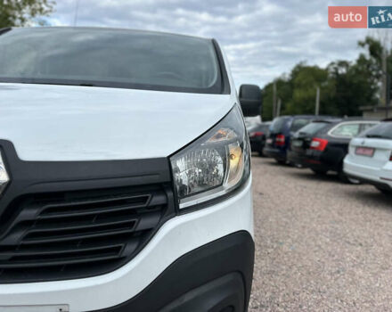 Белый Рено Трафик, объемом двигателя 1.6 л и пробегом 225 тыс. км за 13300 $, фото 3 на Automoto.ua