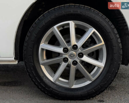 Белый Рено Трафик, объемом двигателя 1.6 л и пробегом 250 тыс. км за 13500 $, фото 13 на Automoto.ua