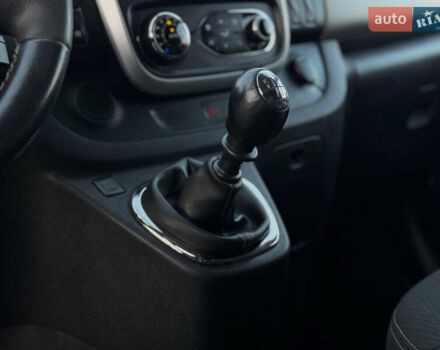 Белый Рено Трафик, объемом двигателя 1.6 л и пробегом 250 тыс. км за 13500 $, фото 62 на Automoto.ua