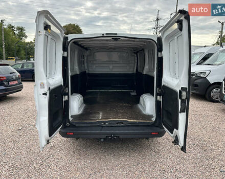 Белый Рено Трафик, объемом двигателя 1.6 л и пробегом 225 тыс. км за 13300 $, фото 23 на Automoto.ua