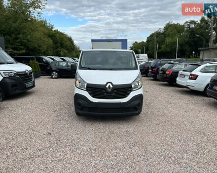 Белый Рено Трафик, объемом двигателя 1.6 л и пробегом 225 тыс. км за 13300 $, фото 1 на Automoto.ua