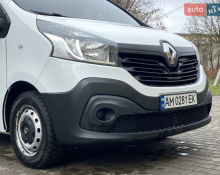 Білий Рено Трафік, об'ємом двигуна 1.6 л та пробігом 262 тис. км за 11777 $, фото 4 на Automoto.ua