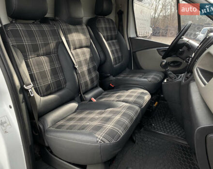 Білий Рено Трафік, об'ємом двигуна 1.6 л та пробігом 262 тис. км за 11777 $, фото 17 на Automoto.ua