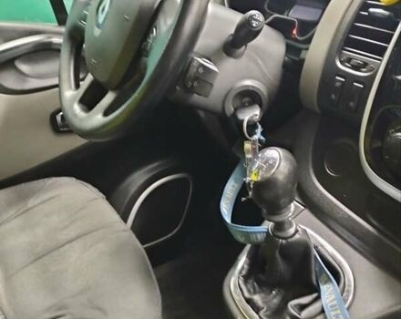 Белый Рено Трафик, объемом двигателя 1.6 л и пробегом 270 тыс. км за 11000 $, фото 11 на Automoto.ua