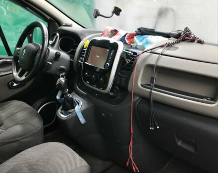 Белый Рено Трафик, объемом двигателя 1.6 л и пробегом 270 тыс. км за 11000 $, фото 12 на Automoto.ua