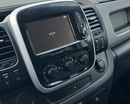 Белый Рено Трафик, объемом двигателя 1.6 л и пробегом 273 тыс. км за 11500 $, фото 34 на Automoto.ua