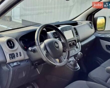 Рено Трафик 2017 в Днепре (Днепропетровске) на Automoto.ua Белый Рено Трафик, объемом двигателя 0 л и пробегом 220 тыс. км за 13000 $, фото 13 на Automoto.ua