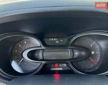 Рено Трафик 2017 в Днепре (Днепропетровске) на Automoto.ua Белый Рено Трафик, объемом двигателя 0 л и пробегом 220 тыс. км за 13000 $, фото 10 на Automoto.ua