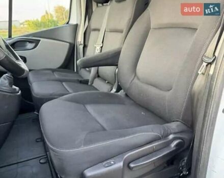 Рено Трафик 2017 в Днепре (Днепропетровске) на Automoto.ua Белый Рено Трафик, объемом двигателя 0 л и пробегом 220 тыс. км за 13000 $, фото 9 на Automoto.ua