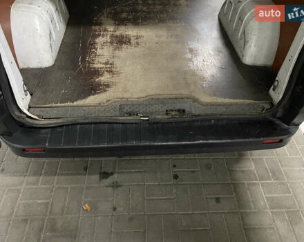 Белый Рено Трафик, объемом двигателя 1.6 л и пробегом 173 тыс. км за 11700 $, фото 8 на Automoto.ua