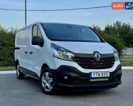 Рено Трафик 2017 в Днепре (Днепропетровске) на Automoto.ua Белый Рено Трафик, объемом двигателя 0 л и пробегом 220 тыс. км за 13000 $, фото 5 на Automoto.ua
