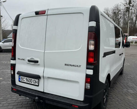 Белый Рено Трафик, объемом двигателя 1.6 л и пробегом 159 тыс. км за 16400 $, фото 4 на Automoto.ua