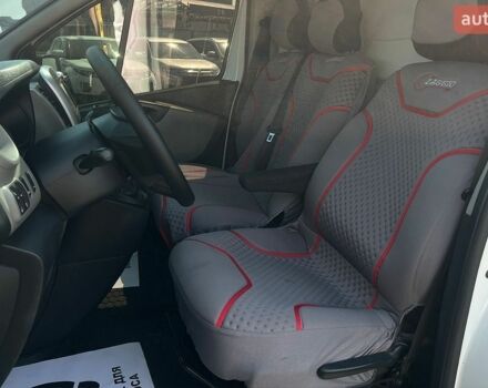 Белый Рено Трафик, объемом двигателя 1.6 л и пробегом 160 тыс. км за 15500 $, фото 10 на Automoto.ua