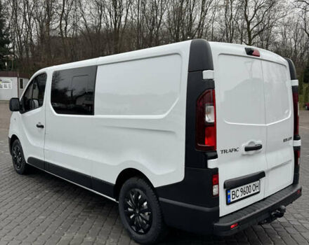 Белый Рено Трафик, объемом двигателя 1.6 л и пробегом 159 тыс. км за 16400 $, фото 6 на Automoto.ua