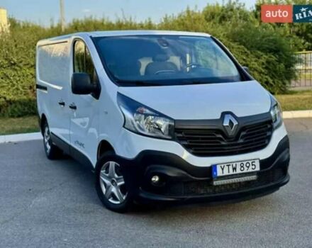 Рено Трафик 2017 в Днепре (Днепропетровске) на Automoto.ua Белый Рено Трафик, объемом двигателя 0 л и пробегом 220 тыс. км за 13000 $, фото 8 на Automoto.ua