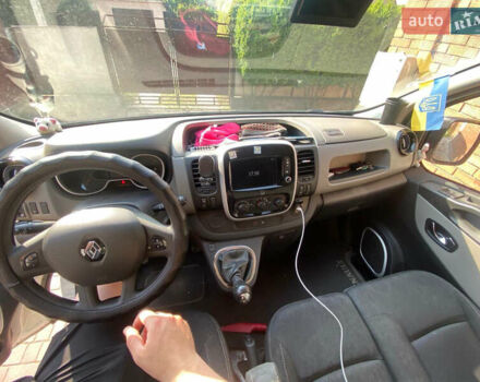 Белый Рено Трафик, объемом двигателя 1.6 л и пробегом 206 тыс. км за 13500 $, фото 8 на Automoto.ua