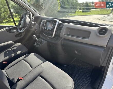 Білий Рено Трафік, об'ємом двигуна 1.6 л та пробігом 190 тис. км за 12700 $, фото 20 на Automoto.ua