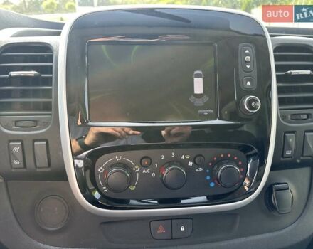 Білий Рено Трафік, об'ємом двигуна 1.6 л та пробігом 190 тис. км за 12700 $, фото 25 на Automoto.ua