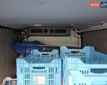 Белый Рено Трафик, объемом двигателя 1.6 л и пробегом 321 тыс. км за 16000 $, фото 15 на Automoto.ua