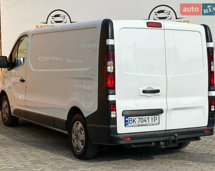 Белый Рено Трафик, объемом двигателя 1.6 л и пробегом 140 тыс. км за 14999 $, фото 8 на Automoto.ua