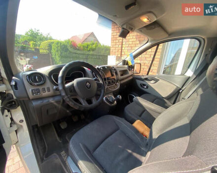 Белый Рено Трафик, объемом двигателя 1.6 л и пробегом 206 тыс. км за 13500 $, фото 7 на Automoto.ua