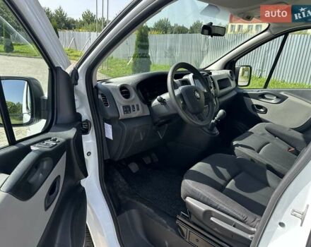 Білий Рено Трафік, об'ємом двигуна 1.6 л та пробігом 190 тис. км за 12700 $, фото 11 на Automoto.ua