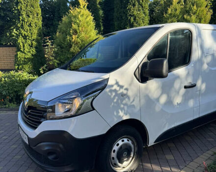 Белый Рено Трафик, объемом двигателя 1.6 л и пробегом 170 тыс. км за 12000 $, фото 2 на Automoto.ua