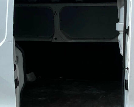 Белый Рено Трафик, объемом двигателя 1.6 л и пробегом 140 тыс. км за 14999 $, фото 13 на Automoto.ua