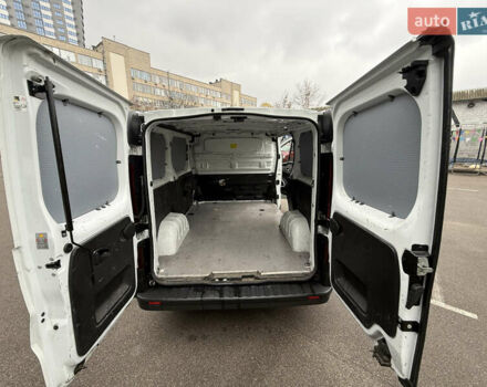 Белый Рено Трафик, объемом двигателя 1.6 л и пробегом 152 тыс. км за 13700 $, фото 9 на Automoto.ua
