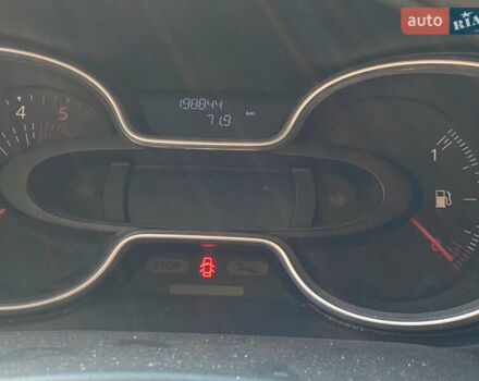 Белый Рено Трафик, объемом двигателя 1.6 л и пробегом 206 тыс. км за 13500 $, фото 12 на Automoto.ua