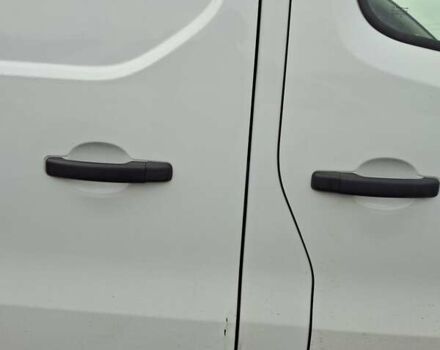 Белый Рено Трафик, объемом двигателя 1.6 л и пробегом 321 тыс. км за 14000 $, фото 9 на Automoto.ua