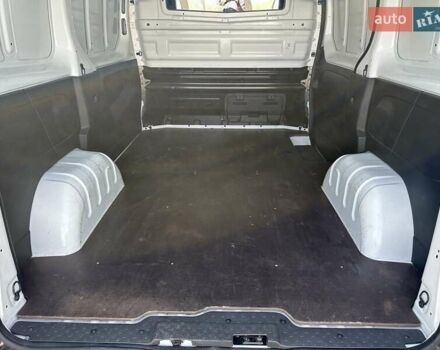 Білий Рено Трафік, об'ємом двигуна 1.6 л та пробігом 190 тис. км за 12700 $, фото 24 на Automoto.ua