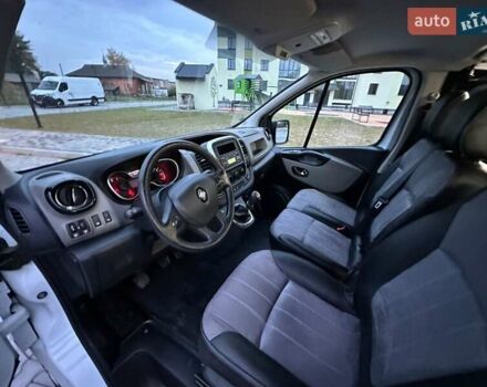 Белый Рено Трафик, объемом двигателя 1.6 л и пробегом 111 тыс. км за 19999 $, фото 72 на Automoto.ua