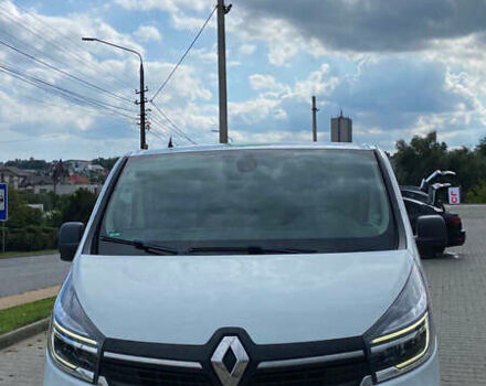 Белый Рено Трафик, объемом двигателя 2 л и пробегом 180 тыс. км за 15400 $, фото 2 на Automoto.ua