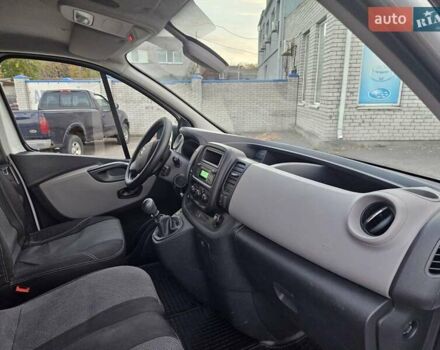 Белый Рено Трафик, объемом двигателя 1.6 л и пробегом 165 тыс. км за 15300 $, фото 19 на Automoto.ua