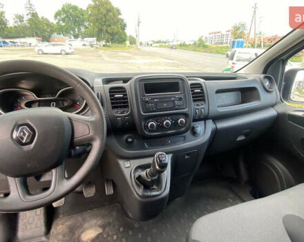 Белый Рено Трафик, объемом двигателя 2 л и пробегом 180 тыс. км за 15400 $, фото 8 на Automoto.ua