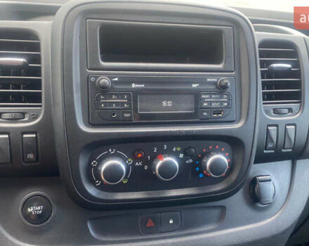 Белый Рено Трафик, объемом двигателя 2 л и пробегом 180 тыс. км за 15400 $, фото 9 на Automoto.ua