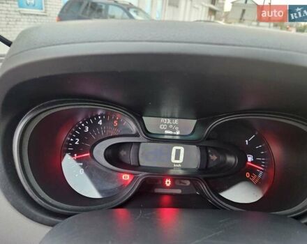 Белый Рено Трафик, объемом двигателя 1.6 л и пробегом 165 тыс. км за 15300 $, фото 15 на Automoto.ua