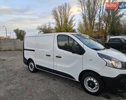 Белый Рено Трафик, объемом двигателя 1.6 л и пробегом 165 тыс. км за 15300 $, фото 12 на Automoto.ua