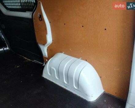 Белый Рено Трафик, объемом двигателя 1.6 л и пробегом 190 тыс. км за 14000 $, фото 19 на Automoto.ua