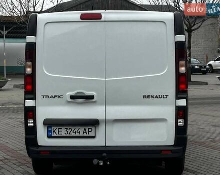 Белый Рено Трафик, объемом двигателя 1.6 л и пробегом 174 тыс. км за 15999 $, фото 5 на Automoto.ua