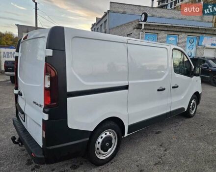 Белый Рено Трафик, объемом двигателя 1.6 л и пробегом 165 тыс. км за 15300 $, фото 1 на Automoto.ua