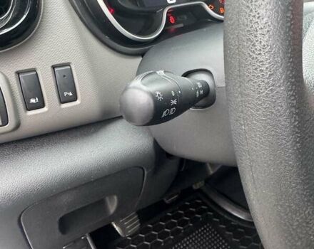 Білий Рено Трафік, об'ємом двигуна 1.6 л та пробігом 228 тис. км за 14800 $, фото 31 на Automoto.ua