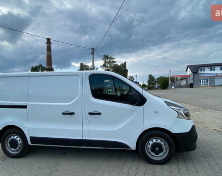 Белый Рено Трафик, объемом двигателя 2 л и пробегом 180 тыс. км за 15400 $, фото 3 на Automoto.ua