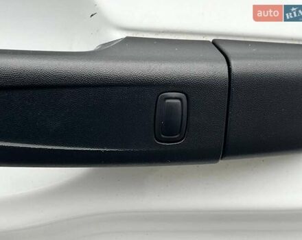 Белый Рено Трафик, объемом двигателя 1.6 л и пробегом 174 тыс. км за 15999 $, фото 10 на Automoto.ua