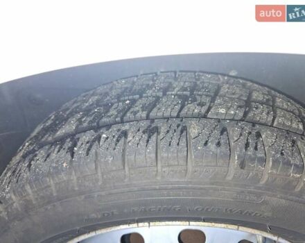 Белый Рено Трафик, объемом двигателя 1.6 л и пробегом 165 тыс. км за 15300 $, фото 2 на Automoto.ua