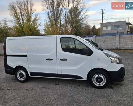 Белый Рено Трафик, объемом двигателя 1.6 л и пробегом 165 тыс. км за 15300 $, фото 13 на Automoto.ua