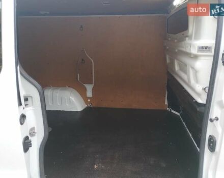 Белый Рено Трафик, объемом двигателя 1.6 л и пробегом 190 тыс. км за 14000 $, фото 13 на Automoto.ua