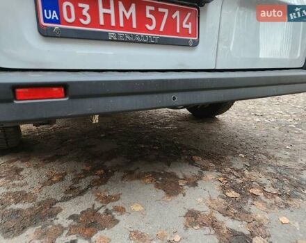 Белый Рено Трафик, объемом двигателя 2 л и пробегом 115 тыс. км за 18500 $, фото 20 на Automoto.ua