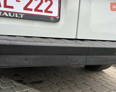 Белый Рено Трафик, объемом двигателя 2 л и пробегом 201 тыс. км за 16200 $, фото 55 на Automoto.ua